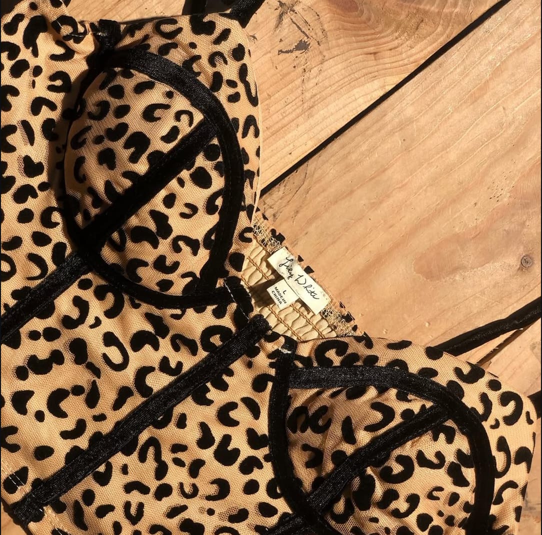 Women’s Leopard Print Bustier Crop Top with Spaghetti Straps